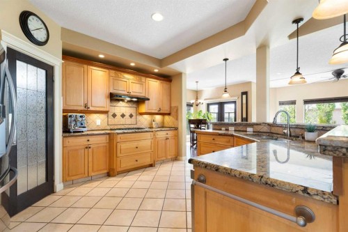 410 Royal Crest Bay Nw, Calgary, AB 