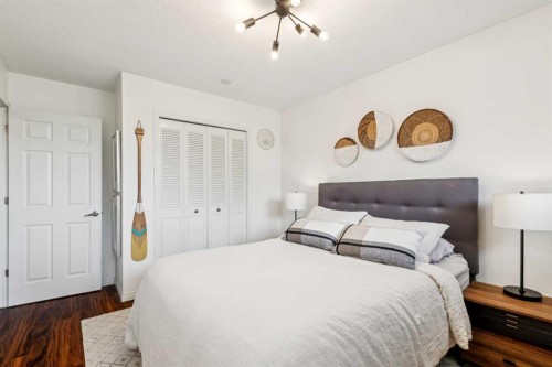 12019 Canfield Green Sw, Calgary, AB 
