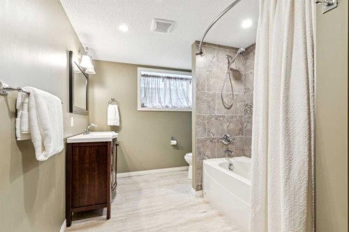 12019 Canfield Green Sw, Calgary, AB 