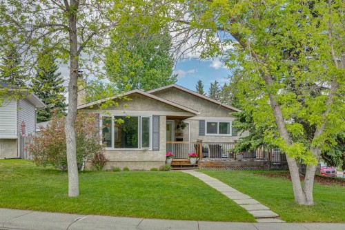 12019 Canfield Green Sw, Calgary, AB 