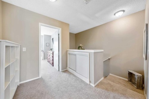 43 Toscana Gardens Nw, Calgary, AB - Indoor Photo Showing Other Room