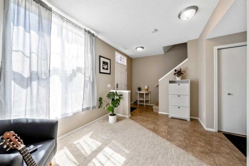 43 Toscana Gardens Nw, Calgary, AB - Indoor Photo Showing Other Room