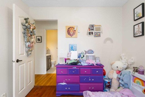 27 Erin Green Place Se, Calgary, AB 