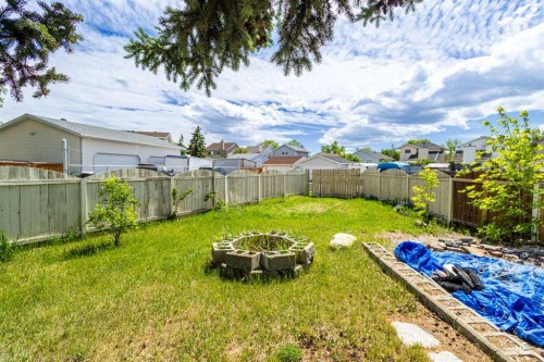 27 Erin Green Place Se, Calgary, AB 