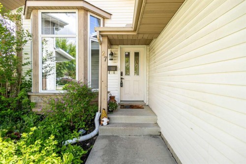 27 Erin Green Place Se, Calgary, AB 