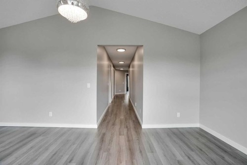 22 Sherwood Road Nw, Calgary, AB 