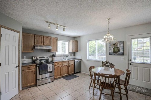 194 Arbour Stone Rise Nw, Calgary, AB 