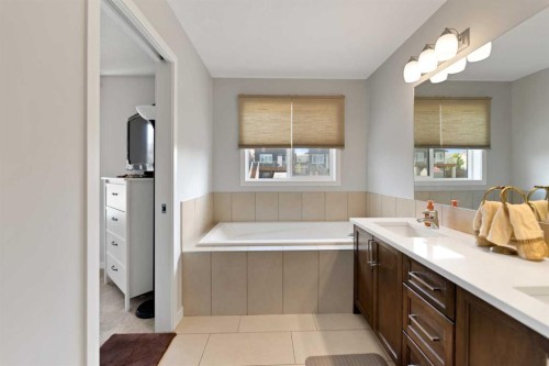 249 Lucas Crescent Nw, Calgary, AB 