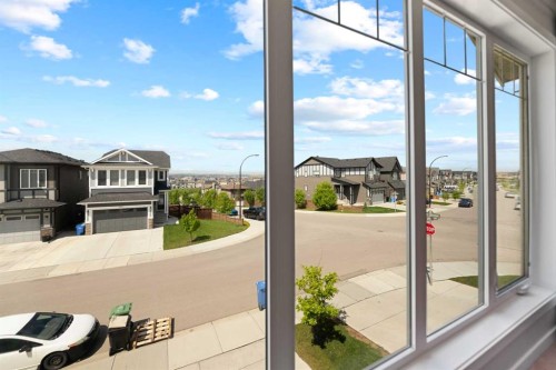 249 Lucas Crescent Nw, Calgary, AB 