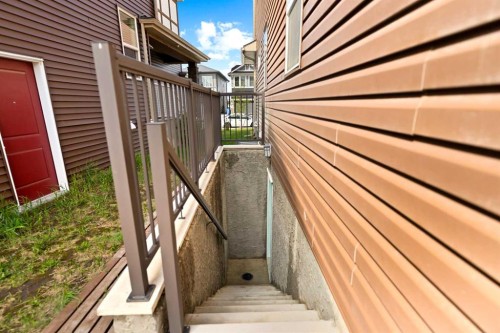 249 Lucas Crescent Nw, Calgary, AB 