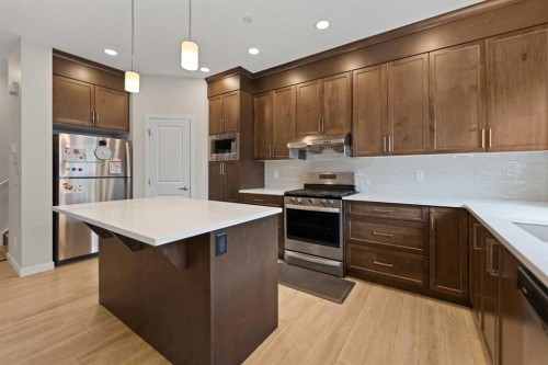 249 Lucas Crescent Nw, Calgary, AB 