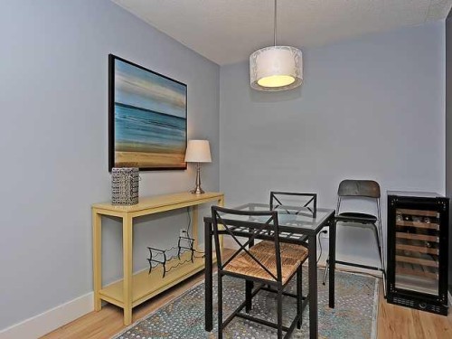 208-819 4A Street Ne, Calgary, AB 