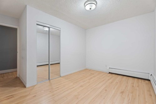 208-819 4A Street Ne, Calgary, AB 