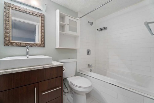 208-819 4A Street Ne, Calgary, AB 