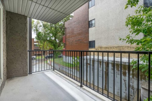 208-819 4A Street Ne, Calgary, AB 