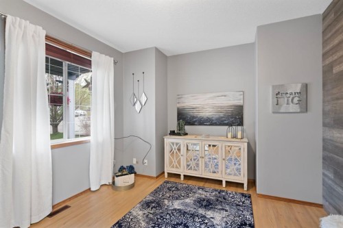 16 Bow Ridge Drive, Cochrane, AB - Indoor