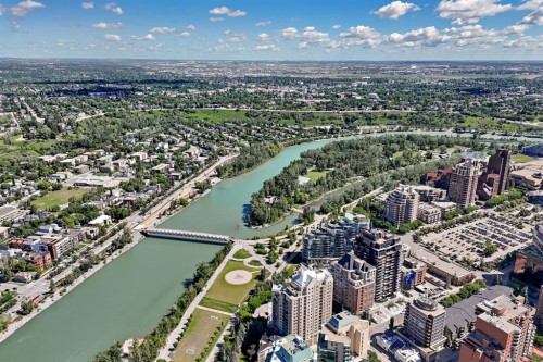 1005-910 5 Avenue Sw, Calgary, AB 