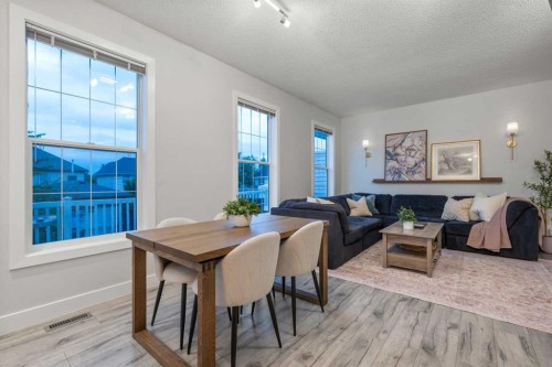 76 Inverness Square Se, Calgary, AB 