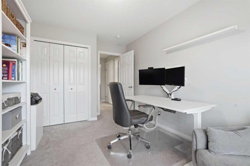 66 Masters Place Se, Calgary, AB 