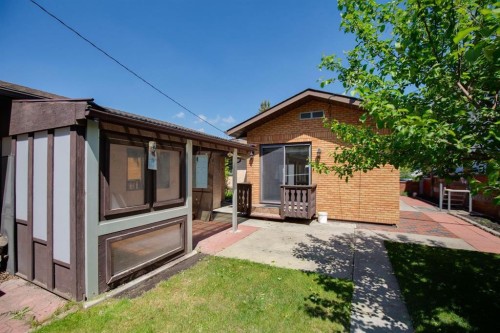 47 Montrose Crescent Ne, Calgary, AB 