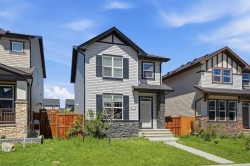 267 Skyview Springs Gardens NE Calgary, AB T3N 0B6