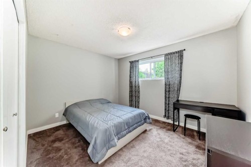 5233 17 Avenue Nw, Calgary, AB 
