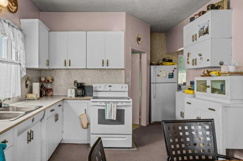 5 Mt. Laurie Road, Exshaw, AB 