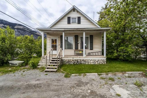 5 Mt. Laurie Road, Exshaw, AB 