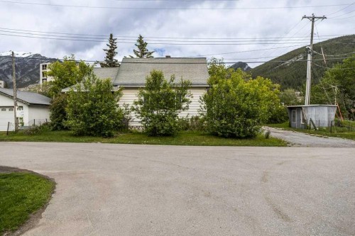 5 Mt. Laurie Road, Exshaw, AB 