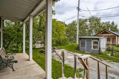 5 Mt. Laurie Road, Exshaw, AB 