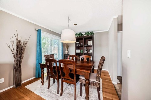 85 Rideau Close Sw, Airdrie, AB - Indoor Photo Showing Dining Room
