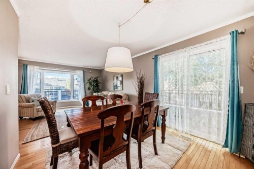 85 Rideau Close Sw, Airdrie, AB - Indoor Photo Showing Dining Room