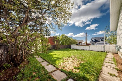 85 Rideau Close Sw, Airdrie, AB - Outdoor