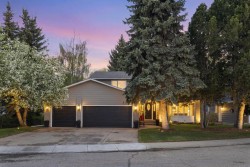 111 Lake Mead Place SE Calgary, AB T2J 3Z7
