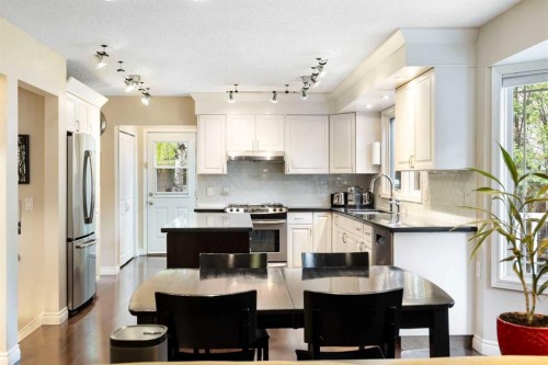 111 Lake Mead Place Se, Calgary, AB - Indoor Photo Showing Kitchen With Upgraded Kitchen