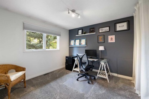 111 Lake Mead Place Se, Calgary, AB - Indoor Photo Showing Office