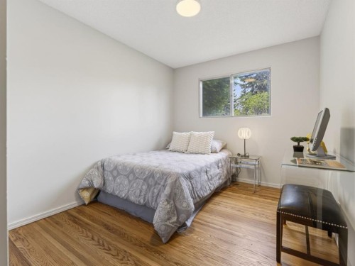 847 Raynard Crescent Se, Calgary, AB 