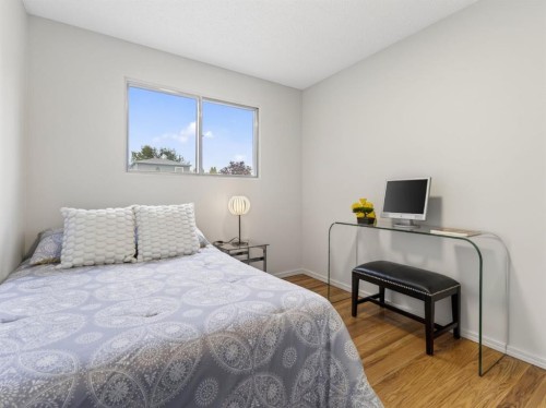 847 Raynard Crescent Se, Calgary, AB 