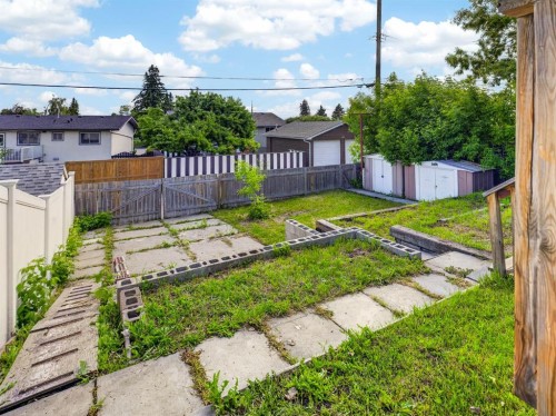 847 Raynard Crescent Se, Calgary, AB 