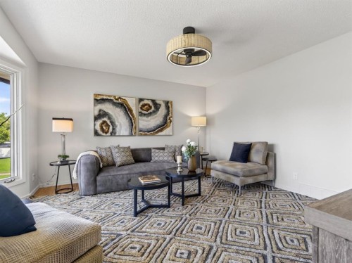 847 Raynard Crescent Se, Calgary, AB 