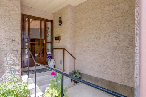 170 Oakbriar Close Sw, Calgary, AB 