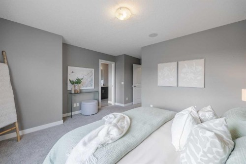 5 Marquis Common Se, Calgary, AB 