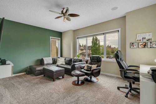 28 Cranwell Crescent Se, Calgary, AB 