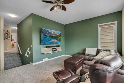 28 Cranwell Crescent Se, Calgary, AB 