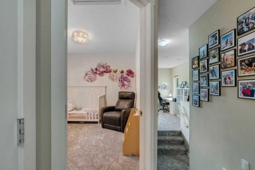 28 Cranwell Crescent Se, Calgary, AB 