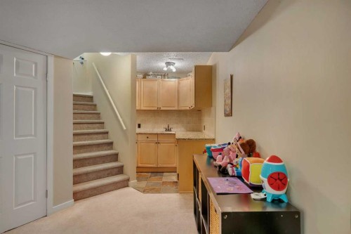 28 Cranwell Crescent Se, Calgary, AB 