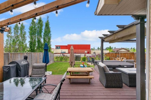 28 Cranwell Crescent Se, Calgary, AB 