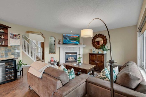 28 Cranwell Crescent Se, Calgary, AB 