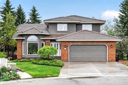 115 Woodpark Terrace SW Calgary, AB T2W 6E7