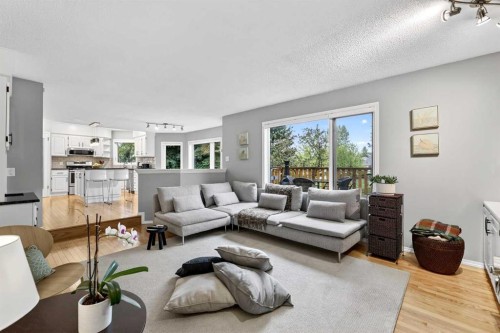 115 Woodpark Terrace Sw, Calgary, AB 
